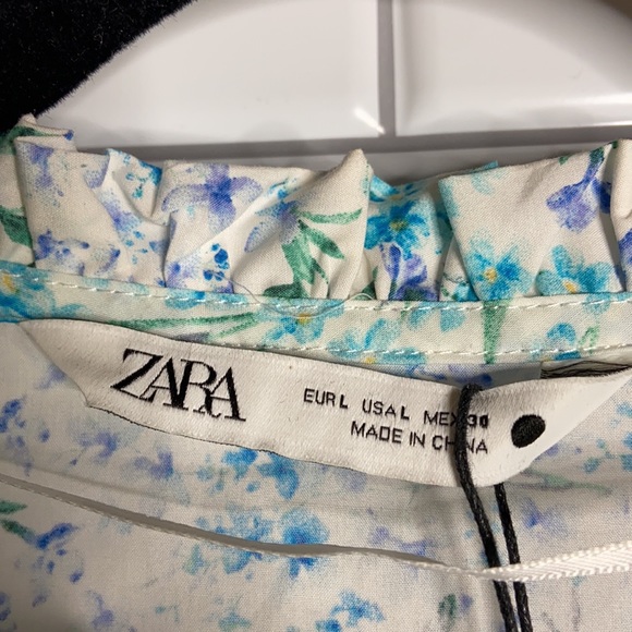 Zara bloggers fave floral flounce hem mini dress - Picture 11 of 13